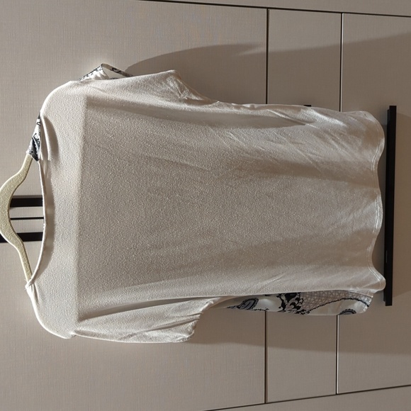 White Blouse with Navy Blue Pattern - Picture 3 of 4